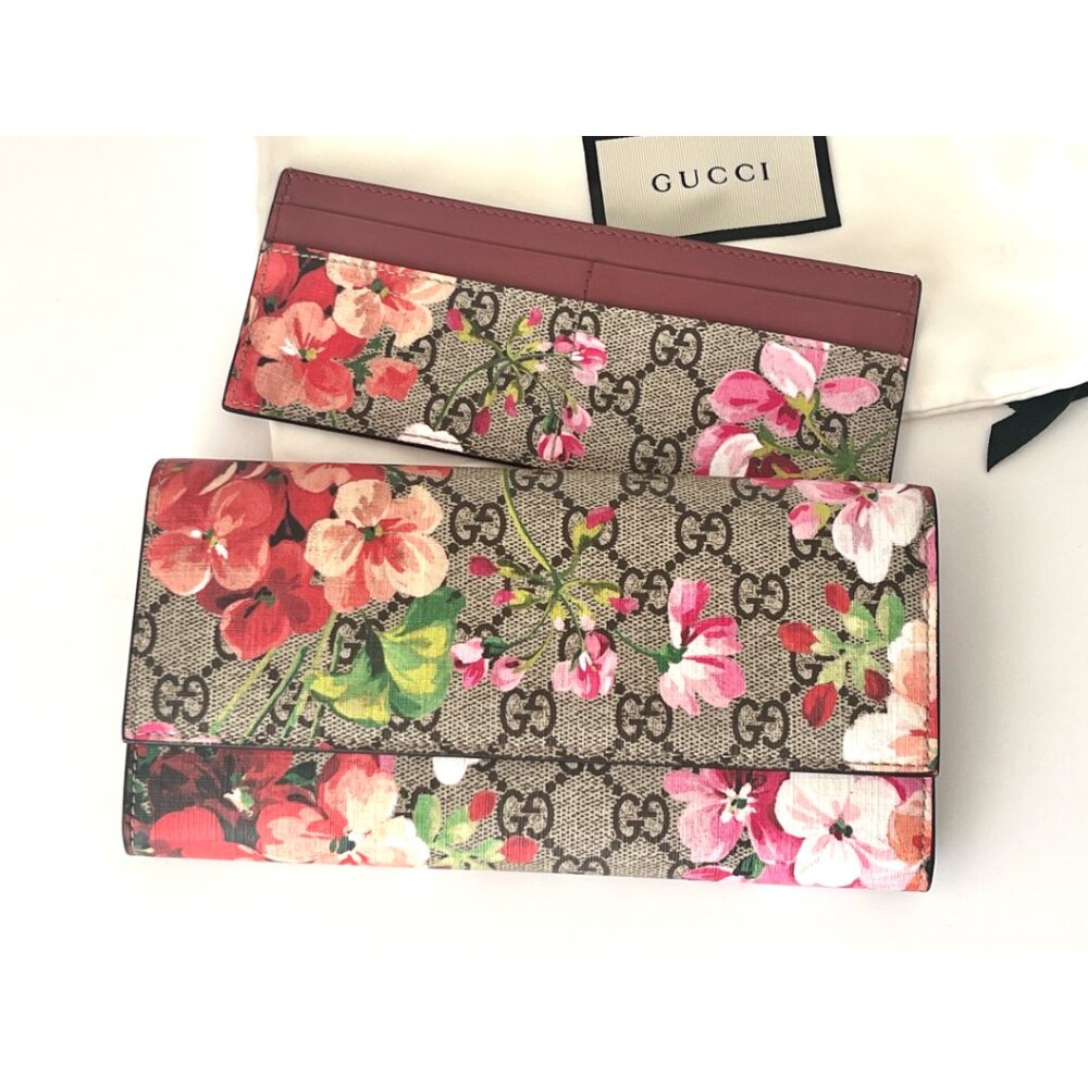 Gucci GG Supreme Monogram Blooms Continental Wallet & Card Case Antique Rose